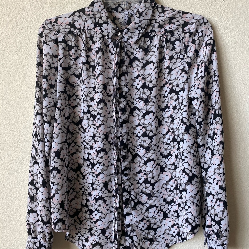 Elle Button-down Blouse